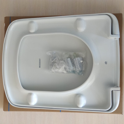 Сидение с крышкой для унитаза GEBERIT Selnova Square click2clean, soft close 500.336.01.1